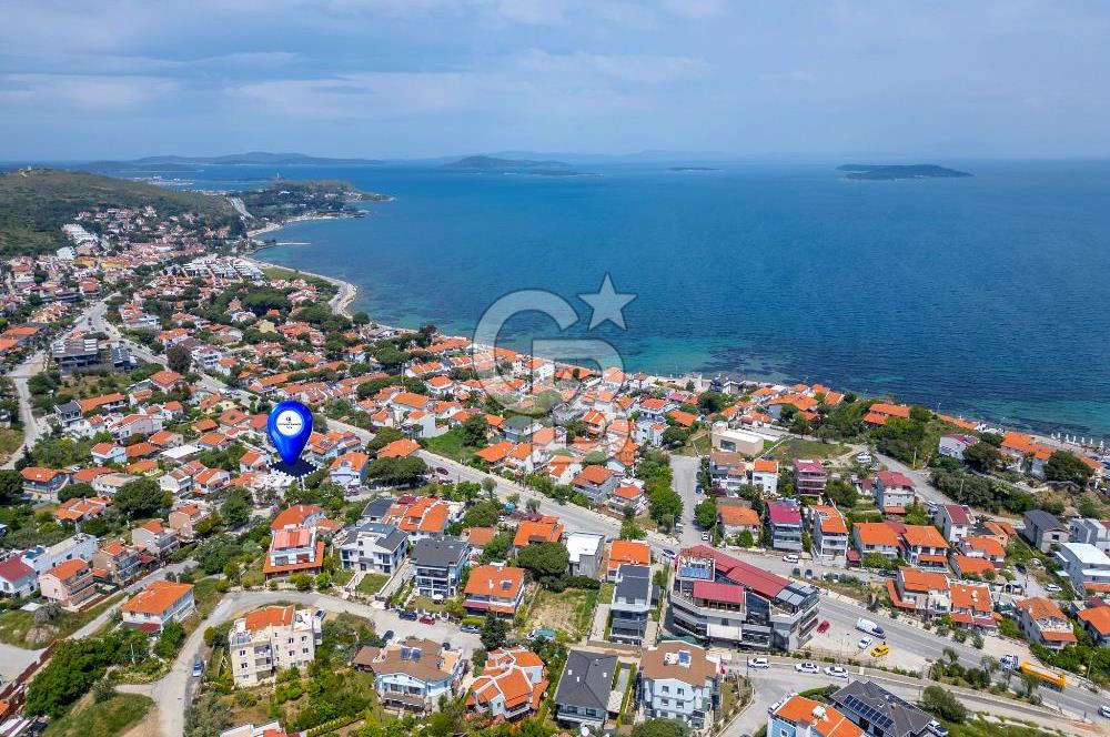 URLA İSKELE MAH. SATILIK 4+1 TRİPLEKS VİLLA