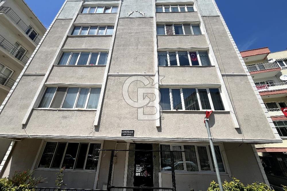ÇANAKKALE CEVATPAŞADA CADDE ÜZERİ ARAKAT GENİŞ SATILIK 3+1
