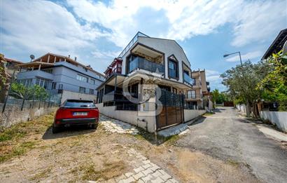 URLA İSKELE MAH. SATILIK 4+1 TRİPLEKS VİLLA