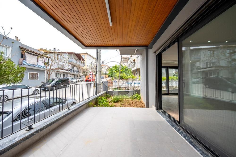 URLA ZEYTİNALANI'NDA SATILIK 3+2 TRİPLEKS VİLLA