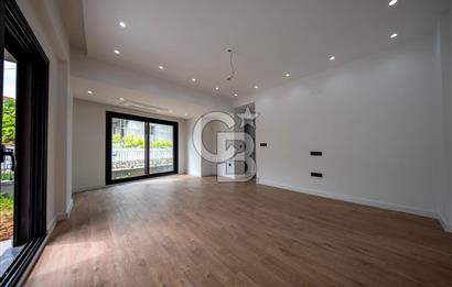 URLA ZEYTİNALANI'NDA SATILIK 3+2 TRİPLEKS VİLLA