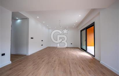 URLA ZEYTİNALANI'NDA SATILIK 3+2 TRİPLEKS VİLLA