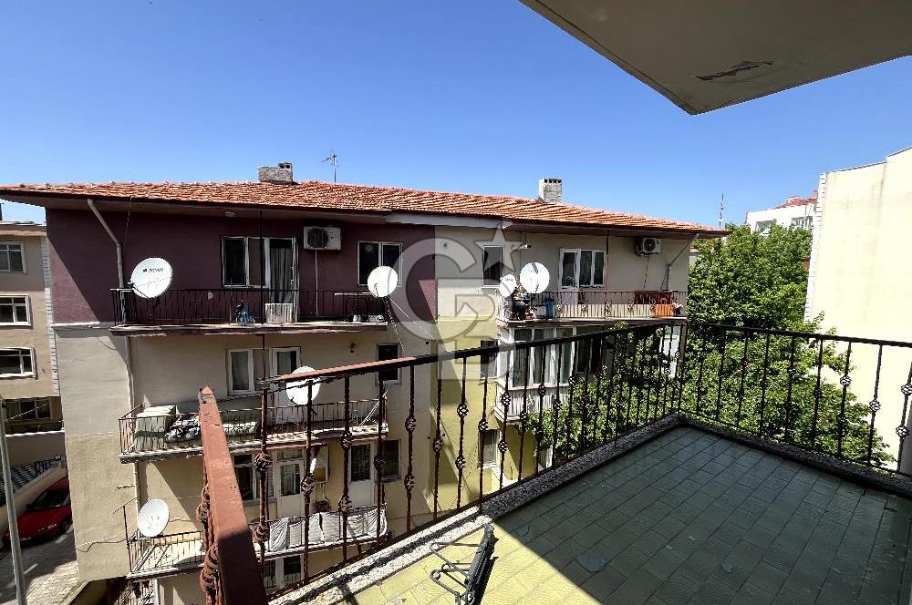 ÇANAKKALE CEVATPAŞADA CADDE ÜZERİ ARAKAT GENİŞ SATILIK 3+1