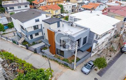 URLA ZEYTİNALANI'NDA SATILIK 3+2 TRİPLEKS VİLLA