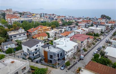 URLA ZEYTİNALANI'NDA SATILIK 3+2 TRİPLEKS VİLLA