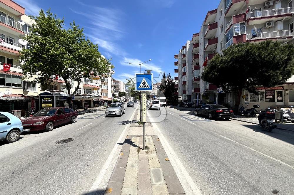 ÇANAKKALE CEVATPAŞADA CADDE ÜZERİ ARAKAT GENİŞ SATILIK 3+1