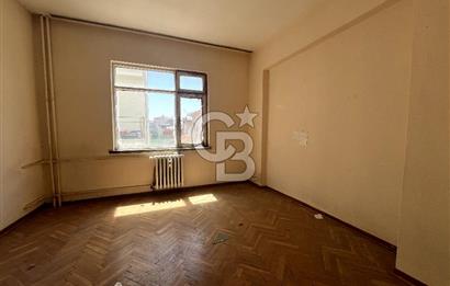 ÇANAKKALE CEVATPAŞADA CADDE ÜZERİ ARAKAT GENİŞ SATILIK 3+1