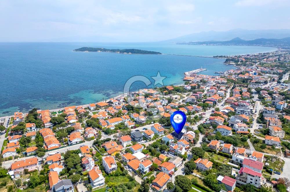 URLA İSKELE MAH. SATILIK 4+1 TRİPLEKS VİLLA