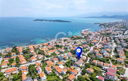 URLA İSKELE MAH. SATILIK 4+1 TRİPLEKS VİLLA