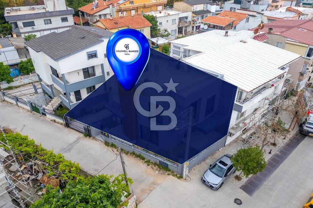 URLA ZEYTİNALANI'NDA SATILIK 3+2 TRİPLEKS VİLLA