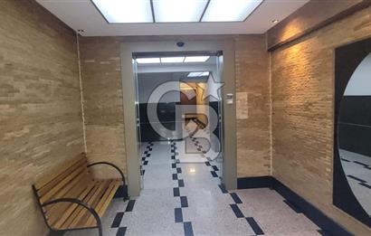 Bayraklı Merkezi Konumda Kiralık 3+1 Lüks Daire.