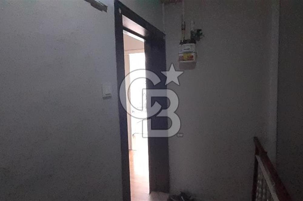 BUCA ADATEPE SATILIK 3+1 ÇATI KATI DAİRE