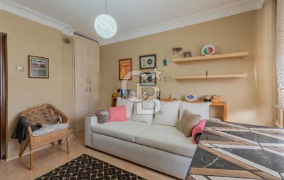 Girne Caddesi Üzerinde Sahile Yakın Satılık 4+1 Daire