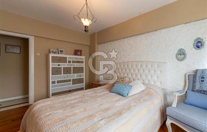 Girne Caddesi Üzerinde Sahile Yakın Satılık 4+1 Daire