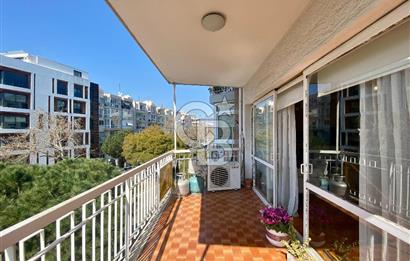 Girne Caddesi Üzerinde Sahile Yakın Satılık 4+1 Daire