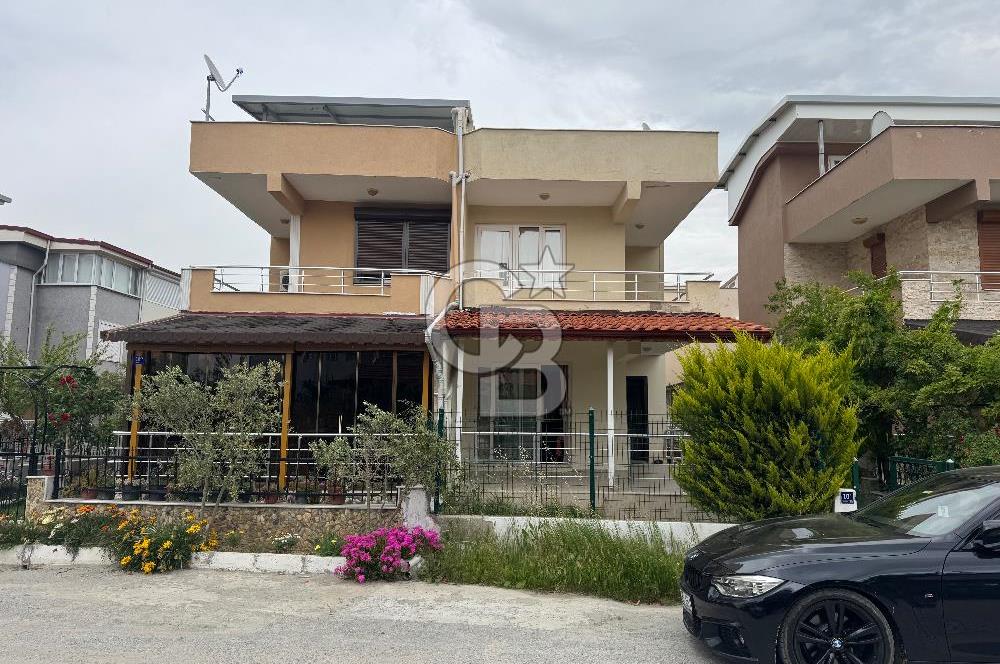 KUŞADASI GÜZELÇAMLI’DA SATILIK DUBLEKS VİLLA