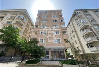 İçerenköy Merkezde Satılık Boş Dükkan