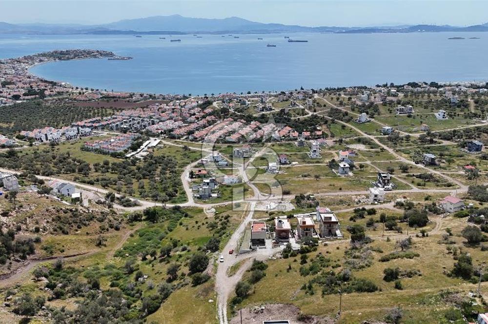 Çandarlı’da Satılık Havuzlu Asansorlu Villa