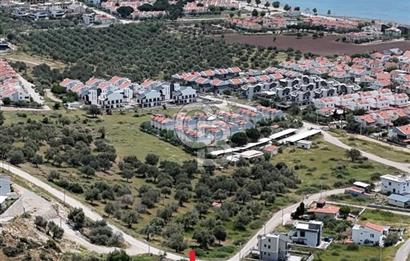 Çandarlı’da Satılık Havuzlu Asansorlu Villa