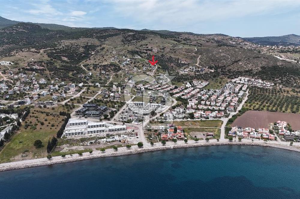 Çandarlı’da Satılık Havuzlu Asansorlu Villa