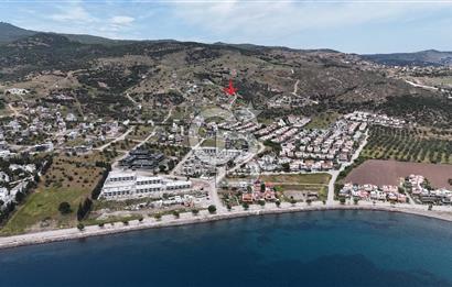 Çandarlı’da Satılık Havuzlu Asansorlu Villa