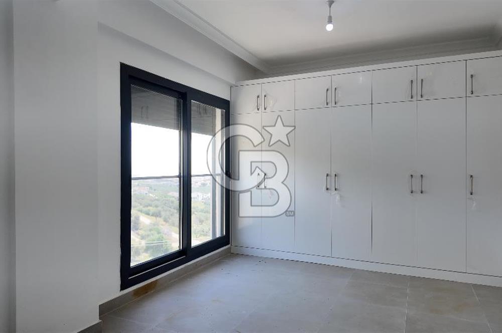 Çandarlı’da Satılık Havuzlu Asansorlu Villa