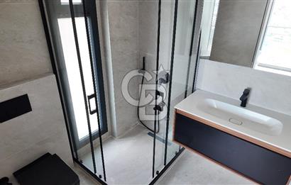 Çandarlı’da Satılık Havuzlu Asansorlu Villa