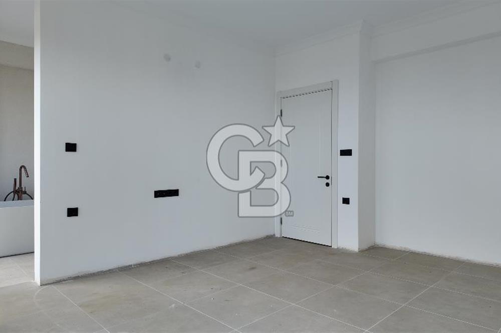 Çandarlı’da Satılık Havuzlu Asansorlu Villa