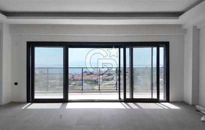 Çandarlı’da Satılık Havuzlu Asansorlu Villa