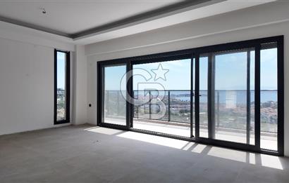 Çandarlı’da Satılık Havuzlu Asansorlu Villa