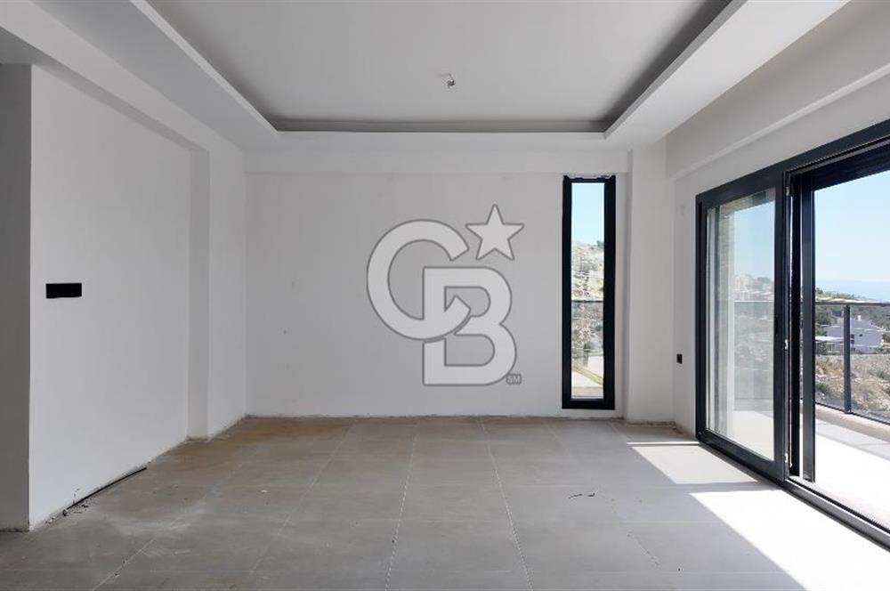 Çandarlı’da Satılık Havuzlu Asansorlu Villa