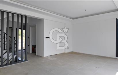Çandarlı’da Satılık Havuzlu Asansorlu Villa