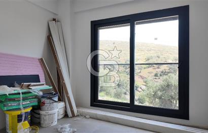 Çandarlı’da Satılık Havuzlu Asansorlu Villa