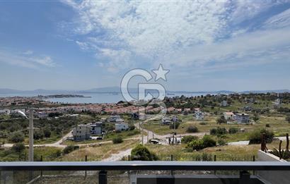 Çandarlı’da Satılık Havuzlu Asansorlu Villa