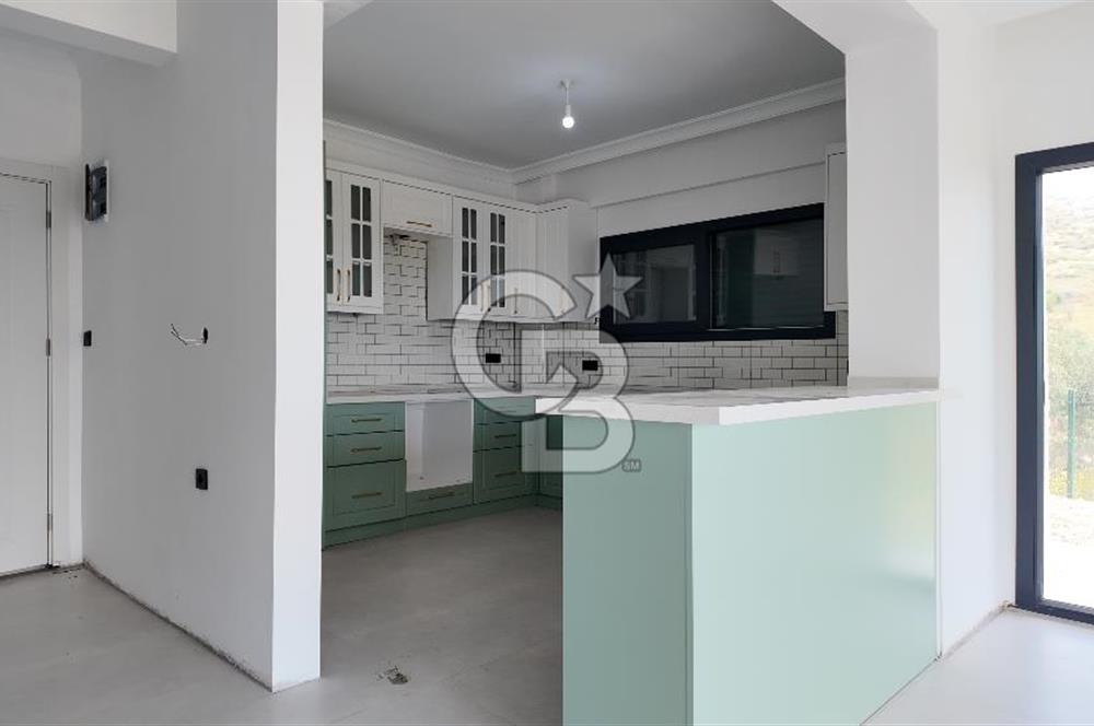 Çandarlı’da Satılık Havuzlu Asansorlu Villa