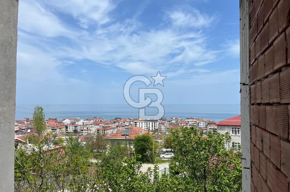 YAKAKENT MERKEZ'DE SATILIK 3 KATLI VİLLA