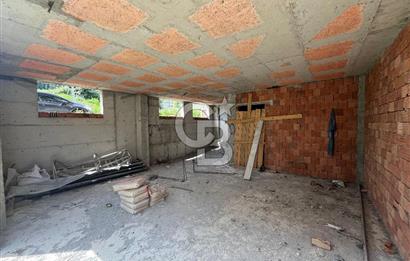 YAKAKENT MERKEZ'DE SATILIK 3 KATLI VİLLA