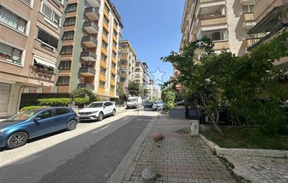 İçerenköy Merkezde Satılık Boş Dükkan