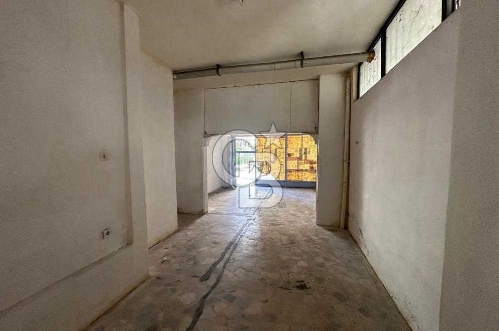 İçerenköy Merkezde Satılık Boş Dükkan