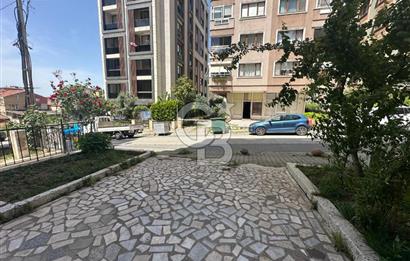 İçerenköy Merkezde Satılık Boş Dükkan