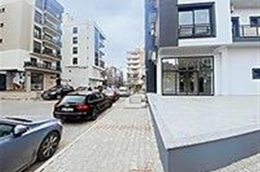 MAVİŞEHİR'DE GENİŞ CEPHELİ KİRALIK DÜKKAN