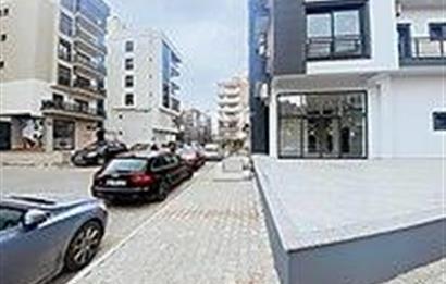 MAVİŞEHİR'DE GENİŞ CEPHELİ KİRALIK DÜKKAN