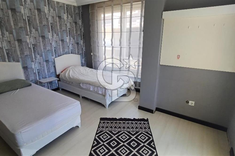 GÜZELOBA'DA MUHTEŞEM TRİPLEX KİRALIK VİLLA