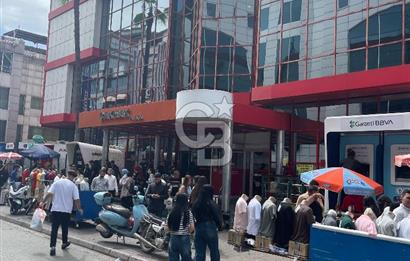 Adana Çakmak Plaza da Zemin Kattan Satılık Dükkan