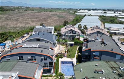 GÜZELOBA'DA MUHTEŞEM TRİPLEX KİRALIK VİLLA