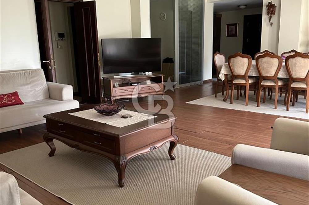 DRAGOS'TA DENİZ MANZARALI 500 M2 HAVUZLU,BAHÇELİ 8+2 VİLLA