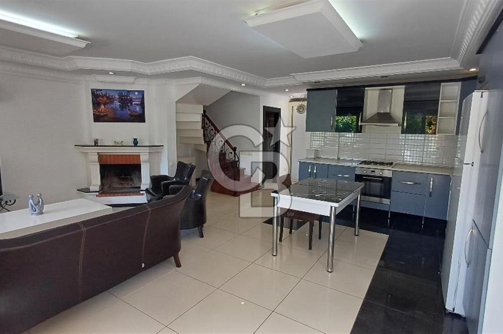 GÜZELOBA'DA MUHTEŞEM TRİPLEX KİRALIK VİLLA