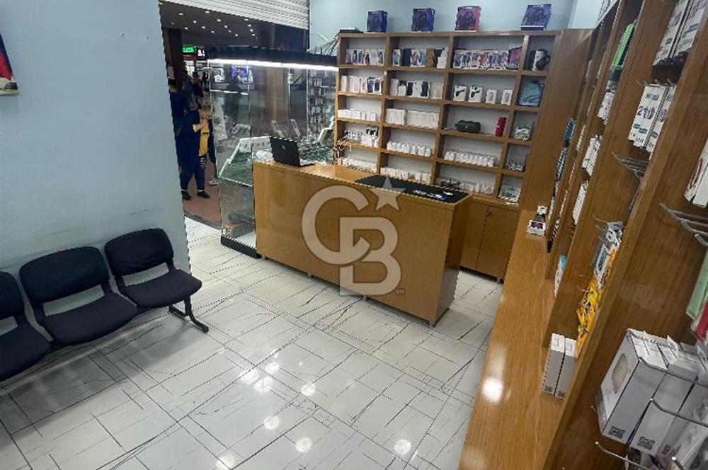 Adana Çakmak Plaza da Zemin Kattan Satılık Dükkan