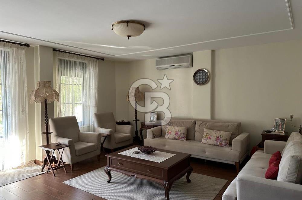 DRAGOS'TA DENİZ MANZARALI 500 M2 HAVUZLU,BAHÇELİ 8+2 VİLLA