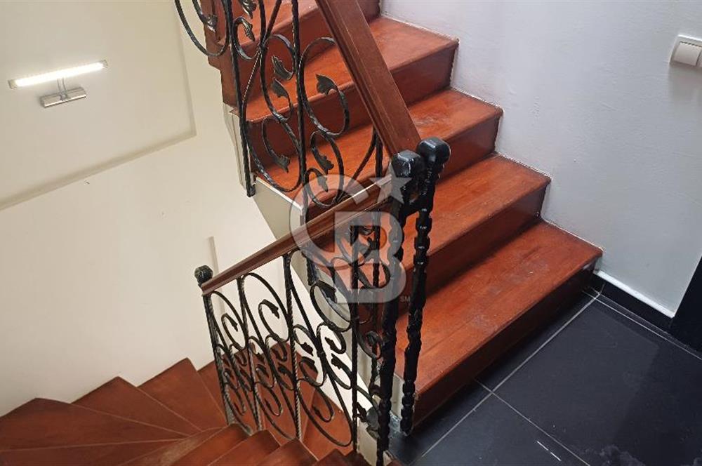 GÜZELOBA'DA MUHTEŞEM TRİPLEX KİRALIK VİLLA
